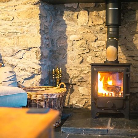 St Davids Hideaway With Roll-Top Bath & Log Burner Экстерьер фото